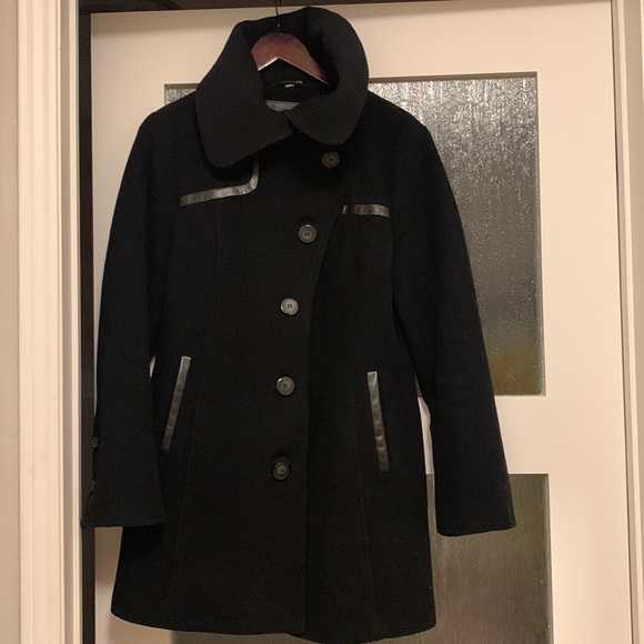 Mackage Wool/Cashmere Coat with Leather Trim, size large - Picture 3 of 9